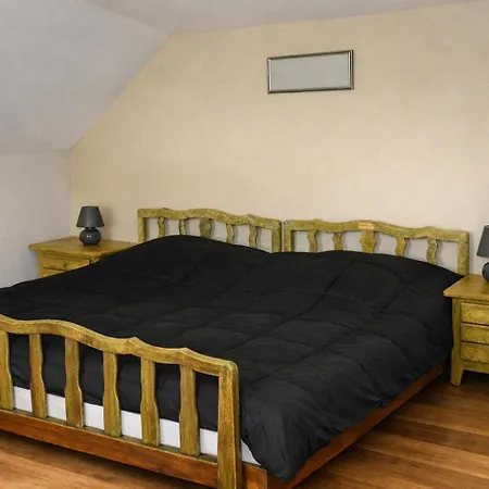 La Maison Raymond Ardennais Pour 12 Personnes