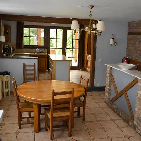 La Maison Raymond Ardennais Pour 12 Personnes Nyaraló